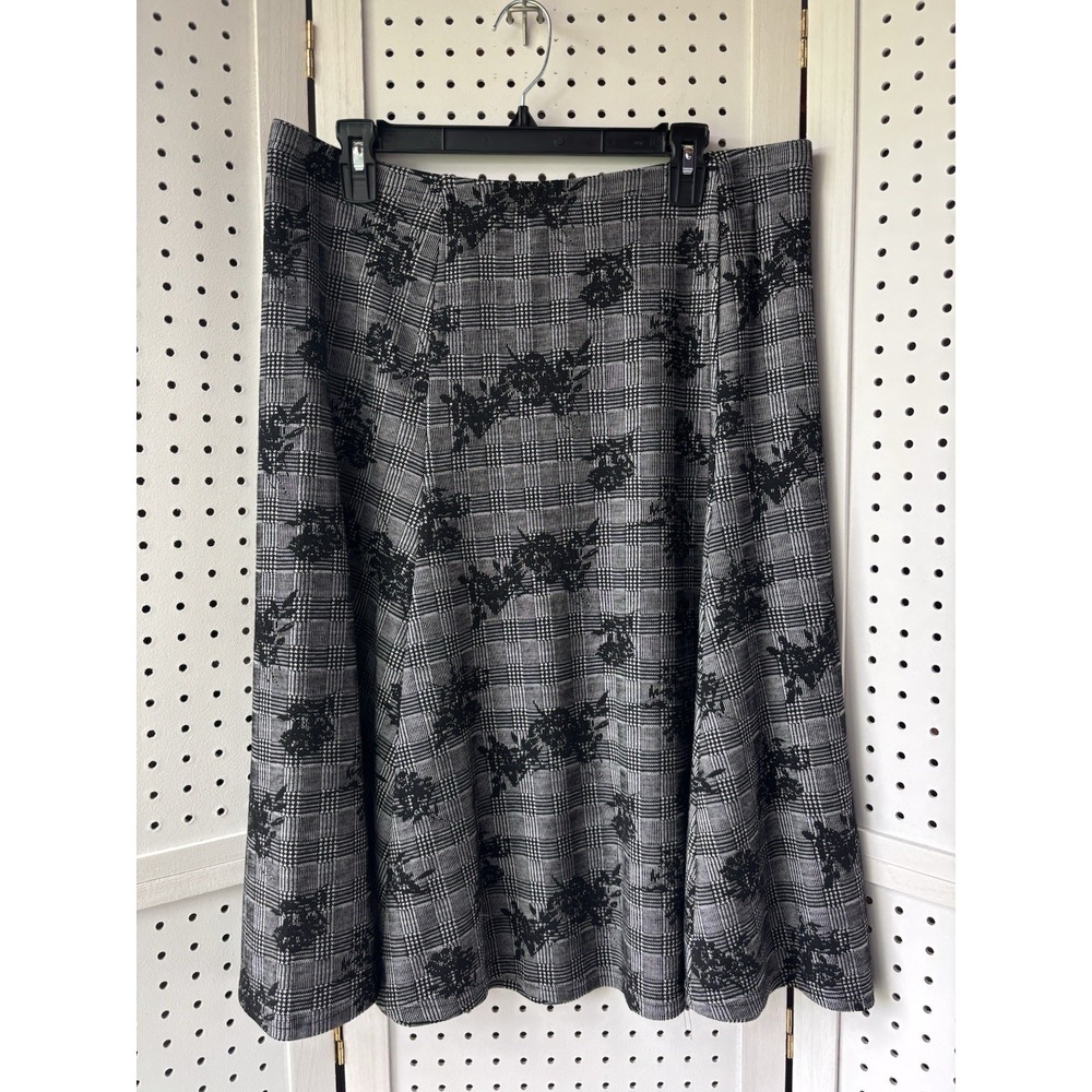 Christopher and Banks Pull On Midi‎ Skirt Black White Floral Soft Women's Lg